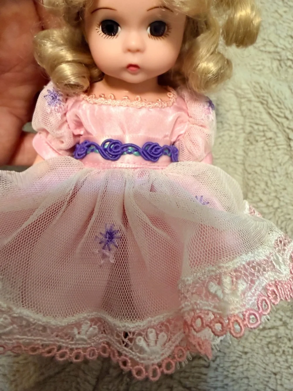 Vintage Beautiful collector Pink Madame Alexander 8